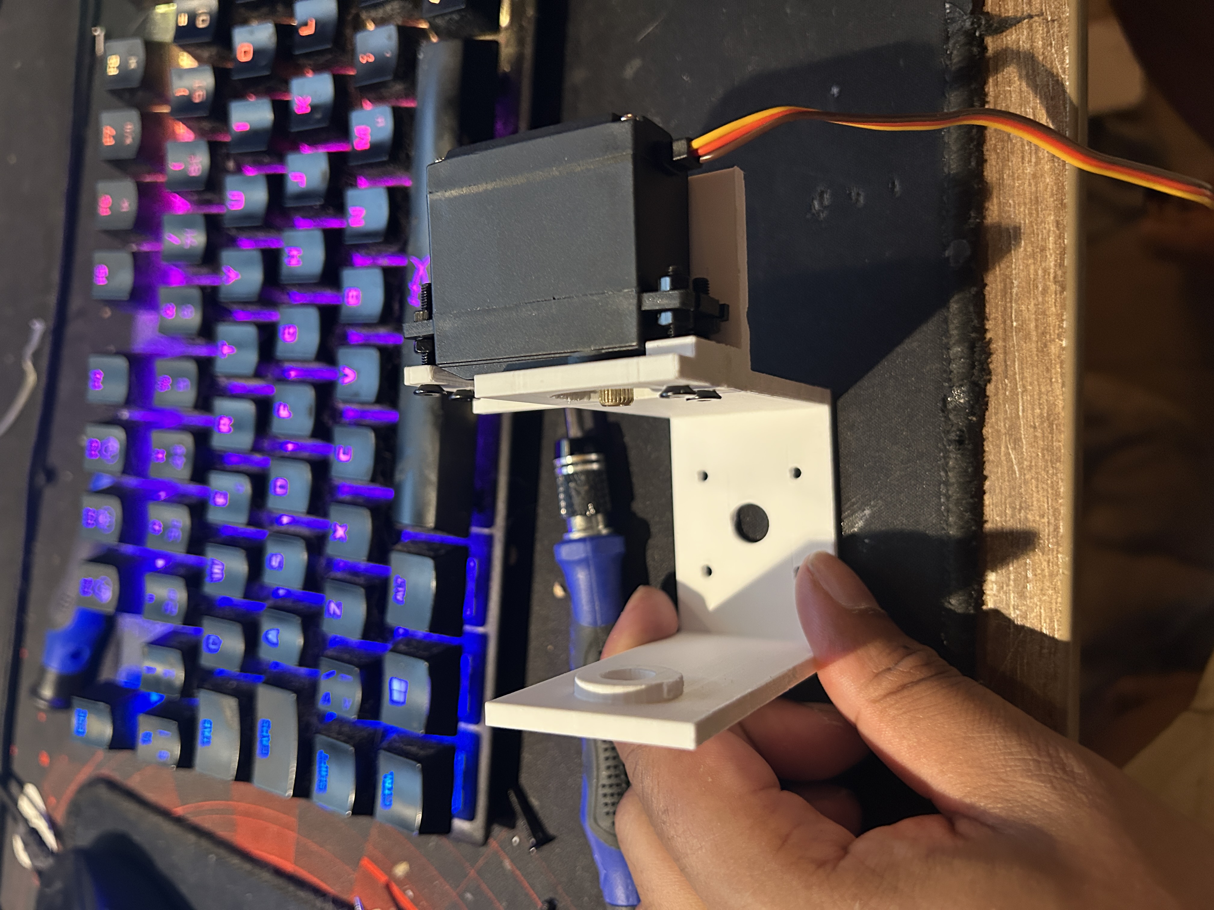 First modular section of the robot arm